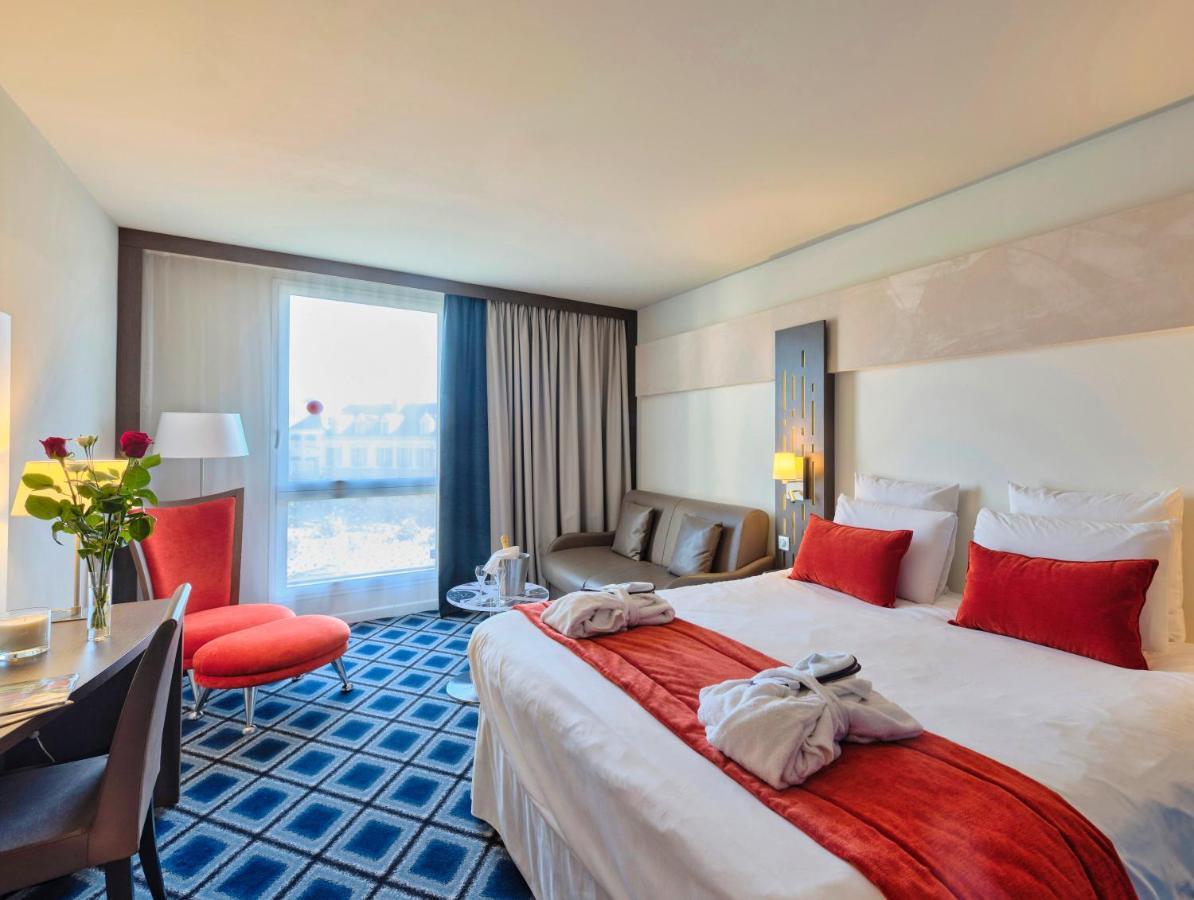 Mercure Chartres Cathedrale Экстерьер фото